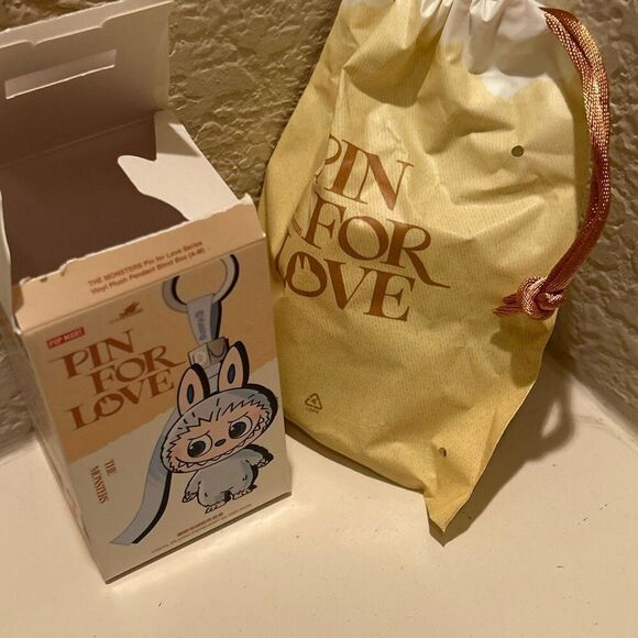 Authentic PopMart Labubu The Monsters Pin for Love Series “I” Aqua Plush Pendant - Picture 8 of 14